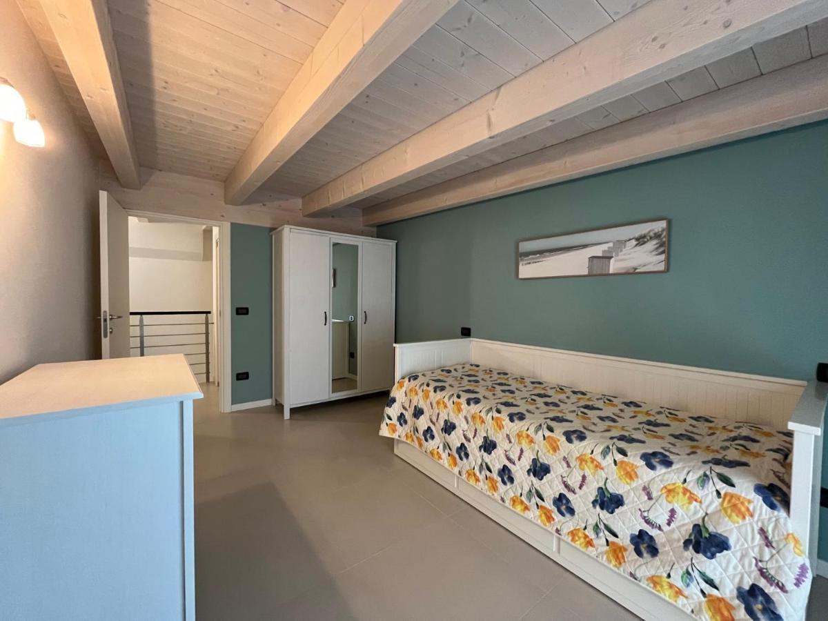 Ambria Apartment *
